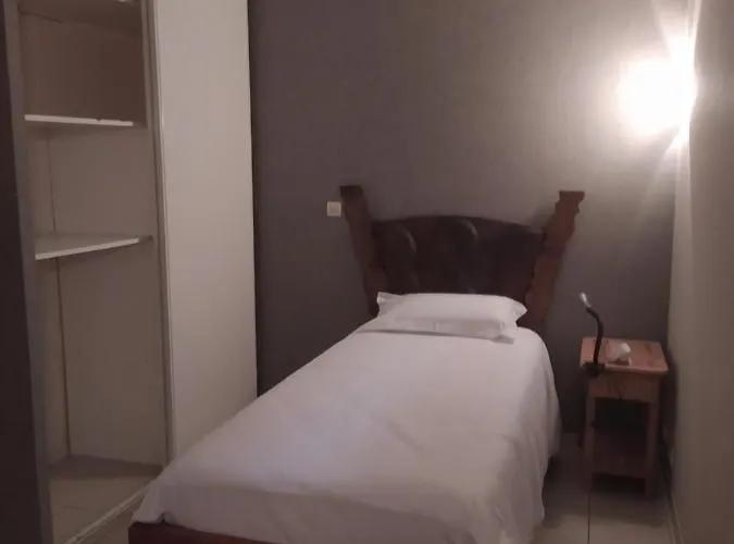 Le Saloon