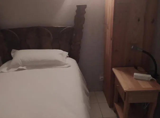 Le Saloon Penzion Chazey-sur-Ain