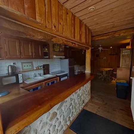 Le Saloon Chazey-sur-Ain